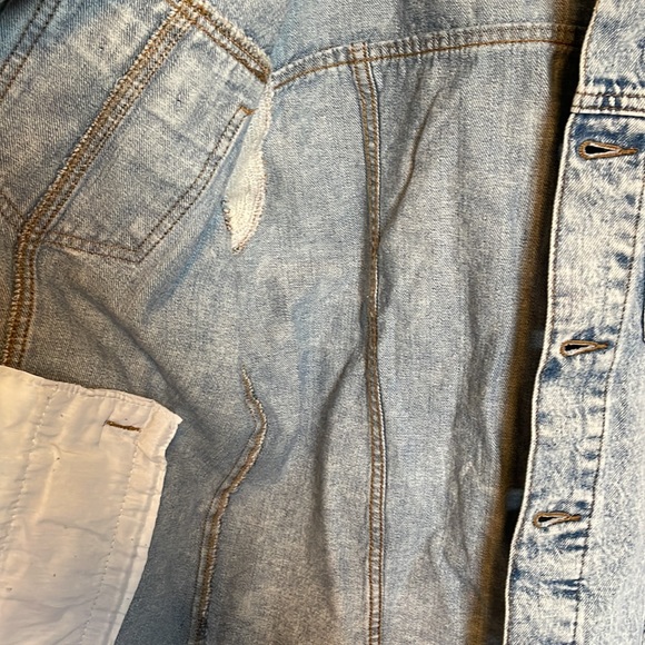 NWT RETRO LOOK JEAN JACKET - Picture 3 of 4